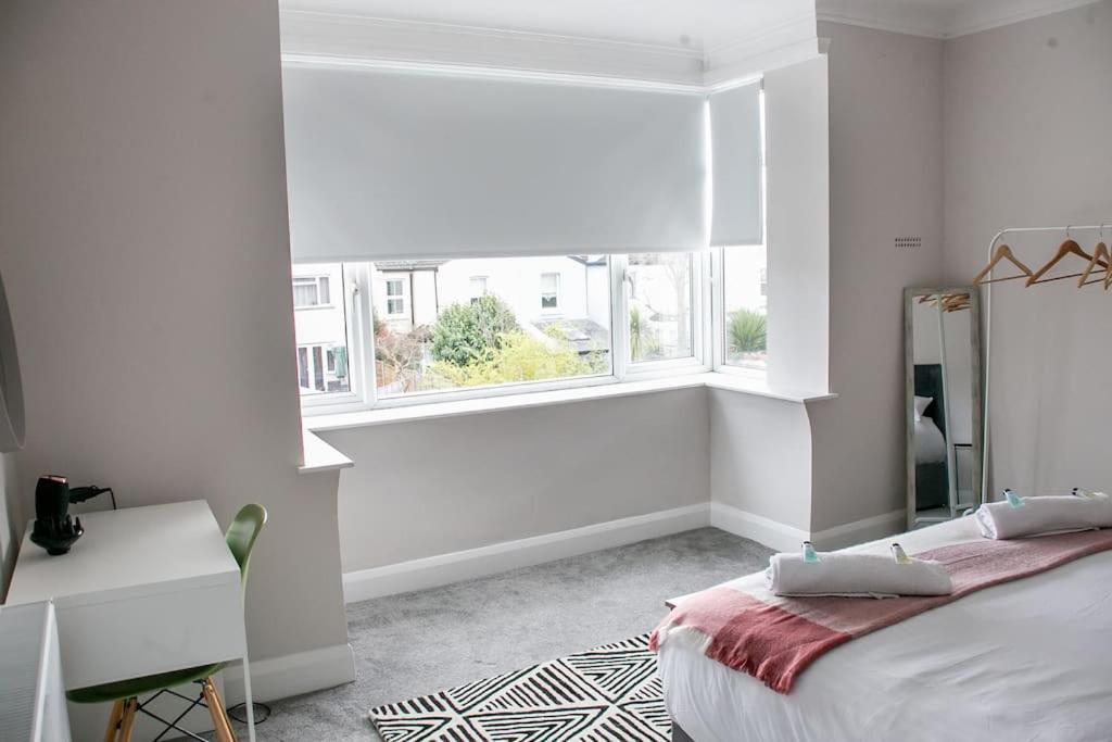 Stylish Retreat In Leigh-On-Sea Apartment Southend-on-Sea Exterior photo